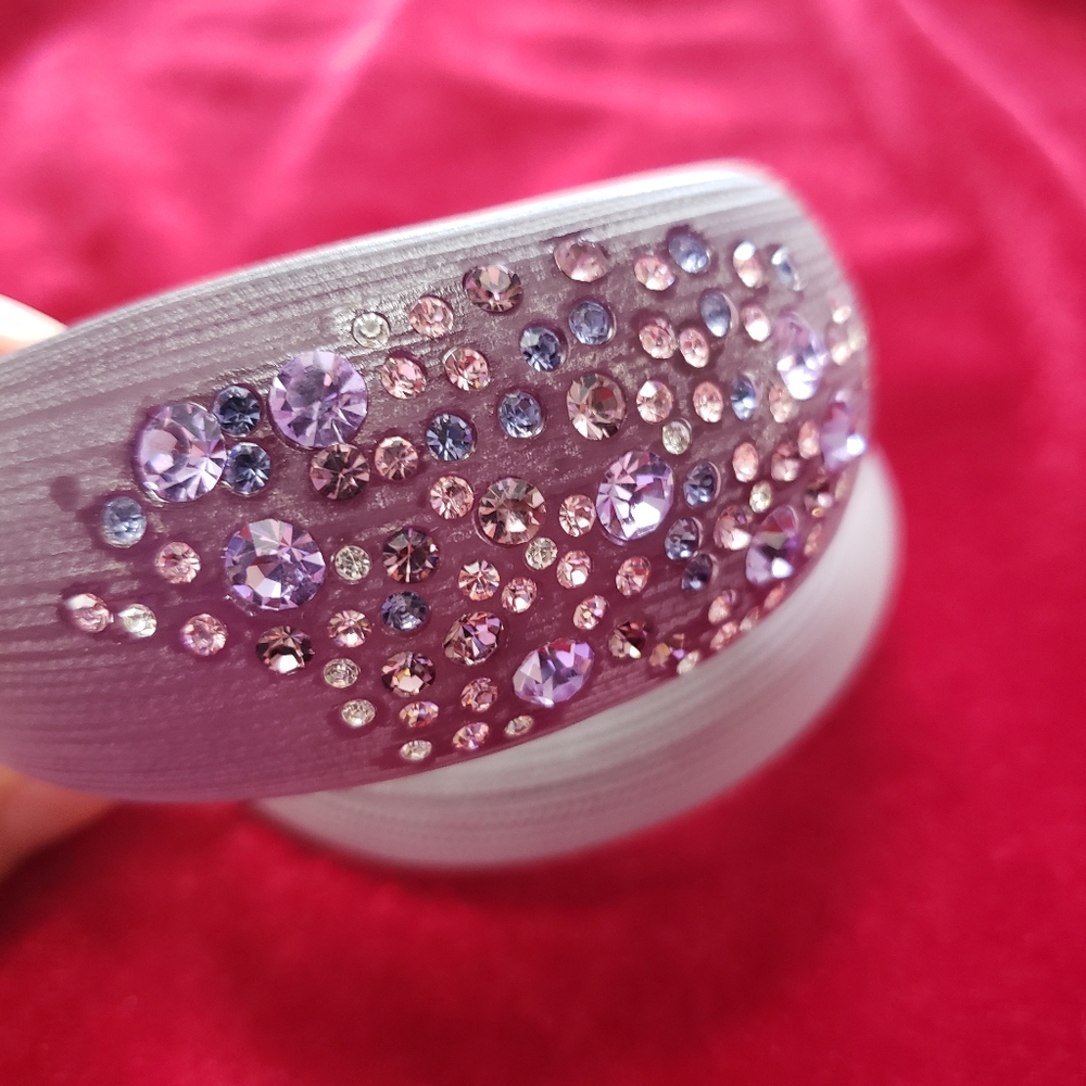 Vintage Purple Plum Carved LUCITE with Rhinestones WIDE Tapered Bangle Bracelet - Picture 13 of 16